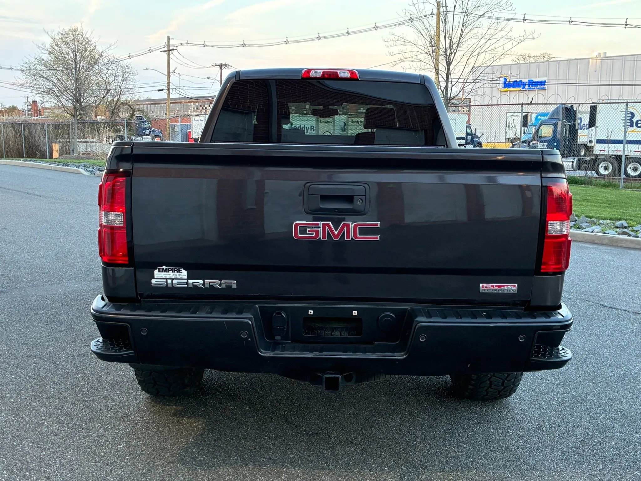 Used 2015 GMC Sierra 1500 SLE image 5