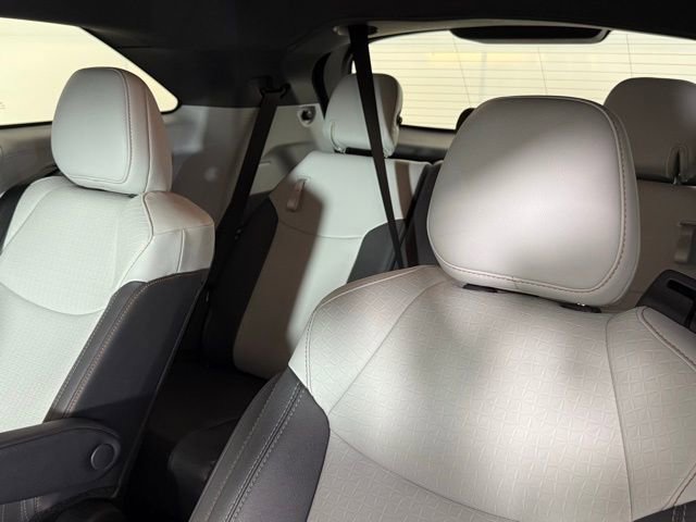 Used 2023 Toyota Sienna XSE image 21