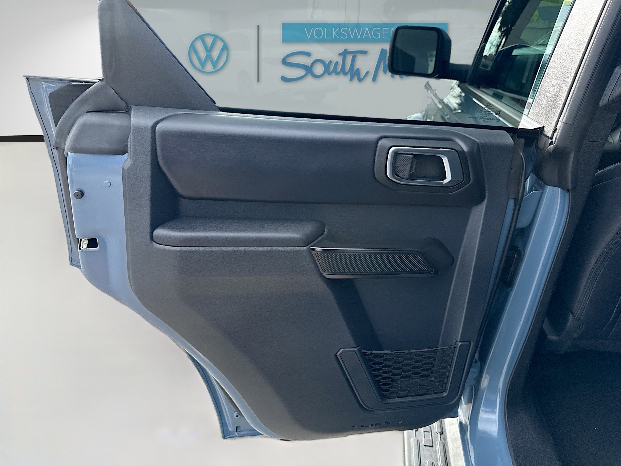 Used 2025 Ford Bronco Outer Banks image 26