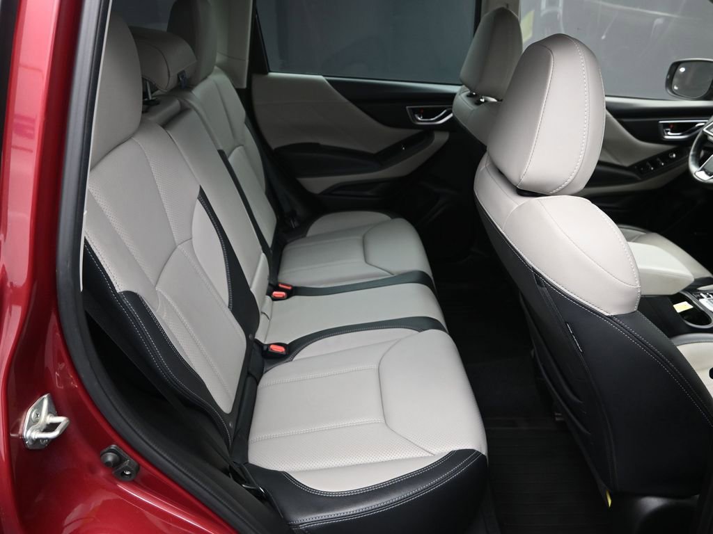Used 2023 Subaru Forester Limited image 38