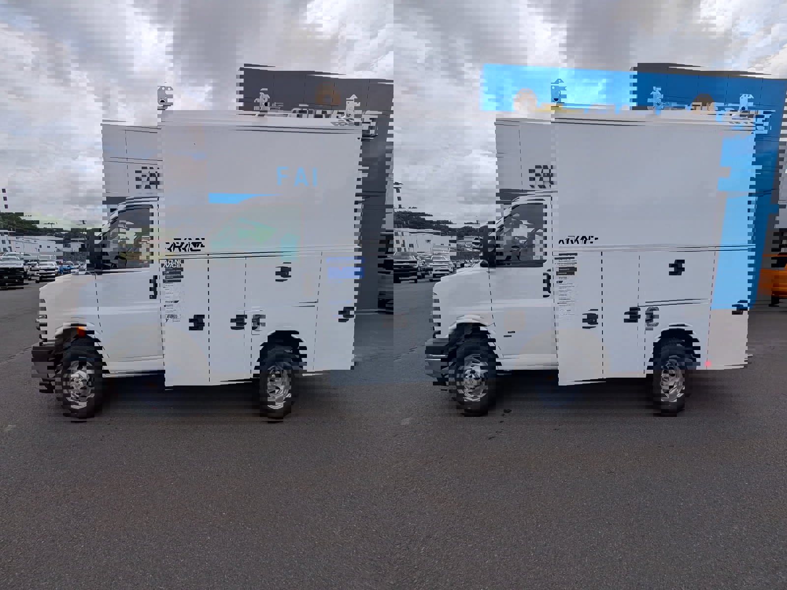 New 2025 Chevrolet Express 3500 w/ Power Convenience Package image 2