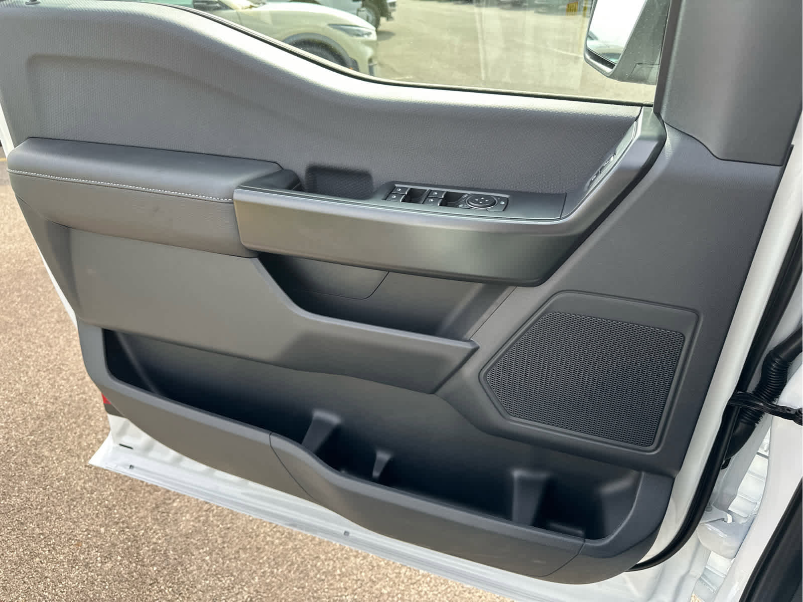 Used 2025 Ford F150 STX w/ Equipment Group 200A image 18