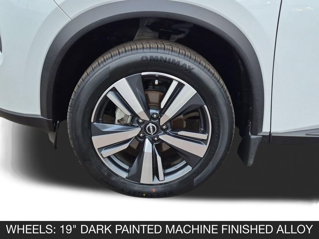 Certified 2024 Nissan Rogue SL FWD image 11