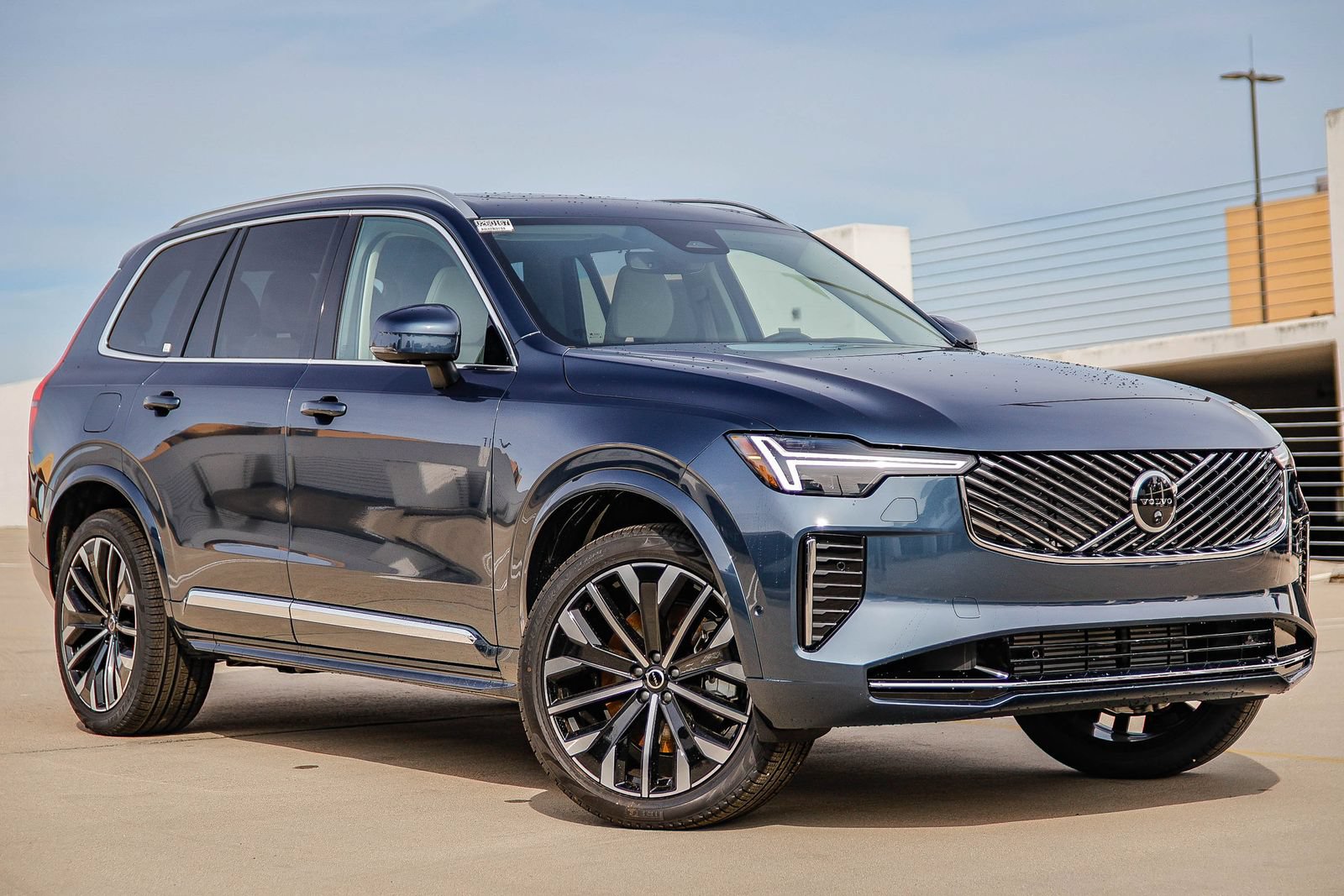 New 2026 Volvo XC90 T8 Ultra w/ Protection Package Premier