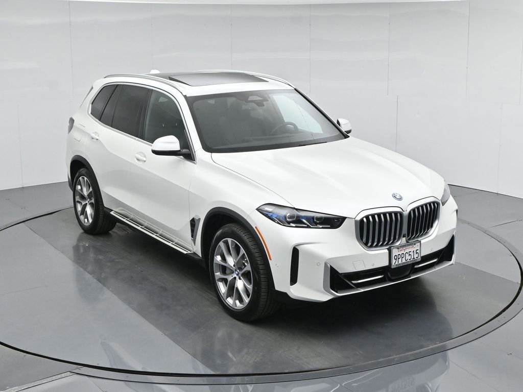 Used 2025 BMW X5 xDrive50e AWD/4WD image 42