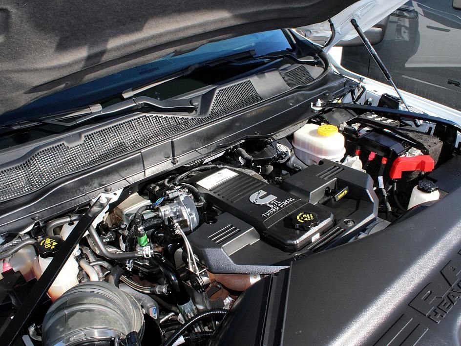 Used 2024 RAM 2500 Tradesman w/ Chrome Appearance Group image 27