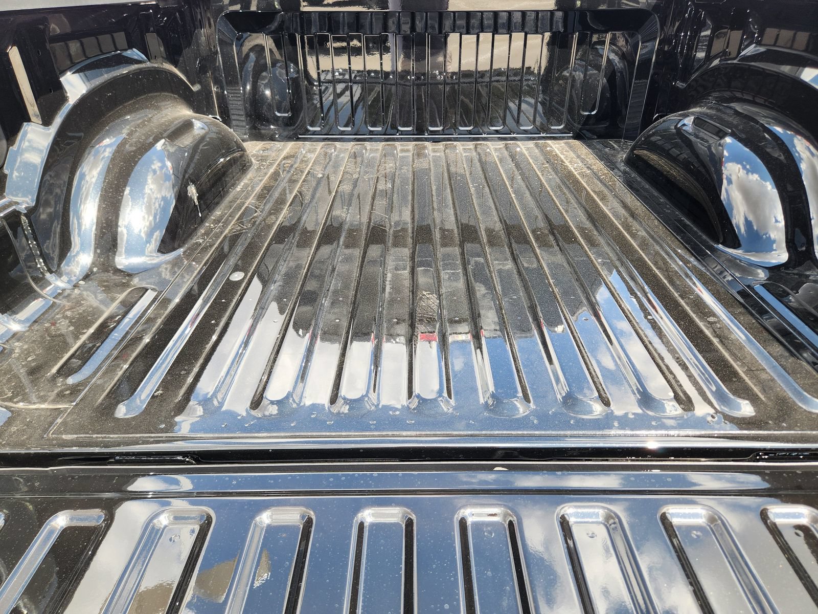 New 2027 RAM 1500 Laramie w/ Night Edition AWD/4WD image 28