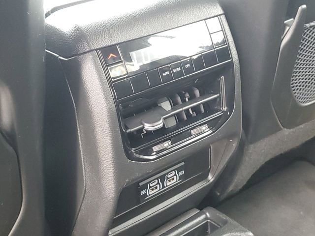 Used 2023 Jeep Grand Cherokee L Laredo AWD/4WD image 29