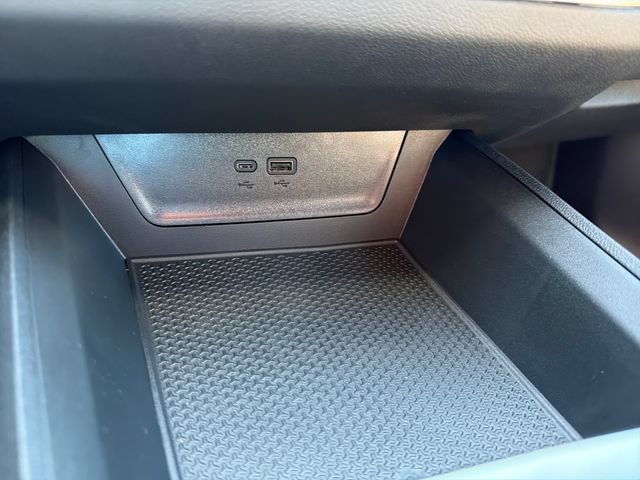 New 2027 Chevrolet Equinox RS w/ Safety and Technology Package FWD image 28