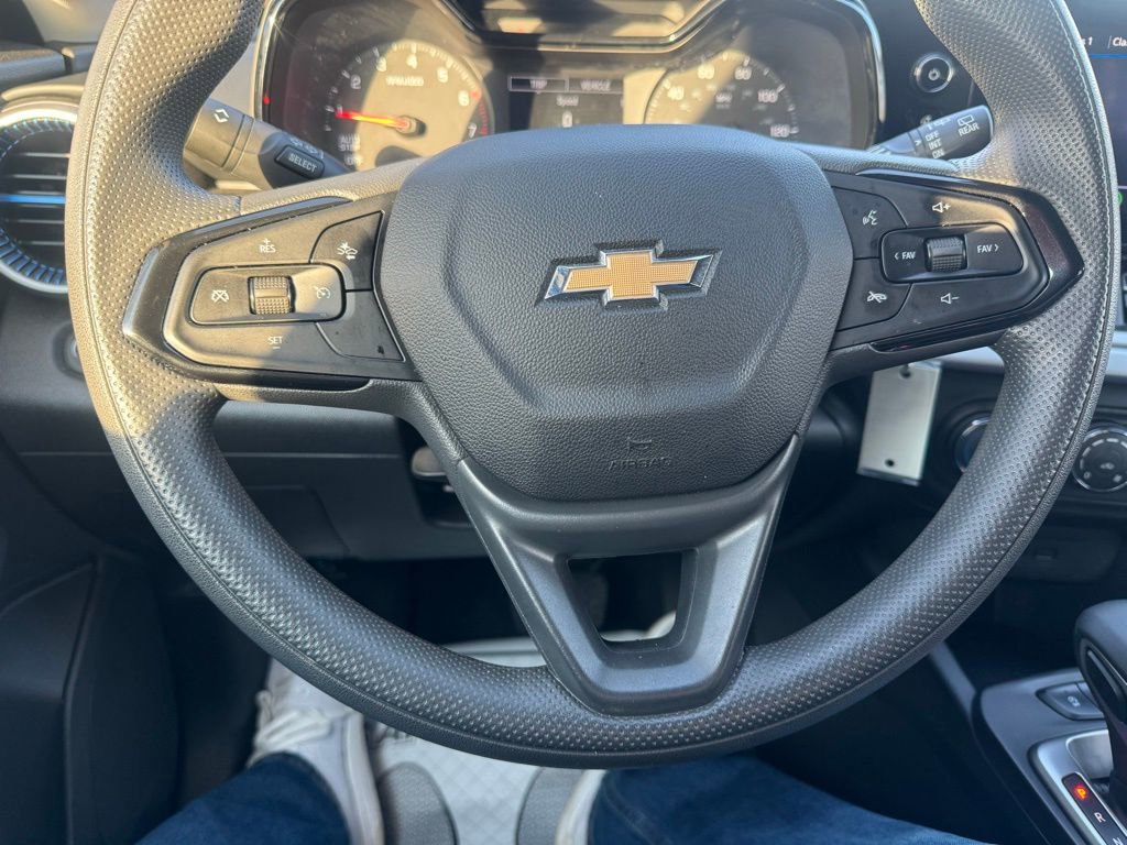 Certified 2025 Chevrolet Trax LS image 15