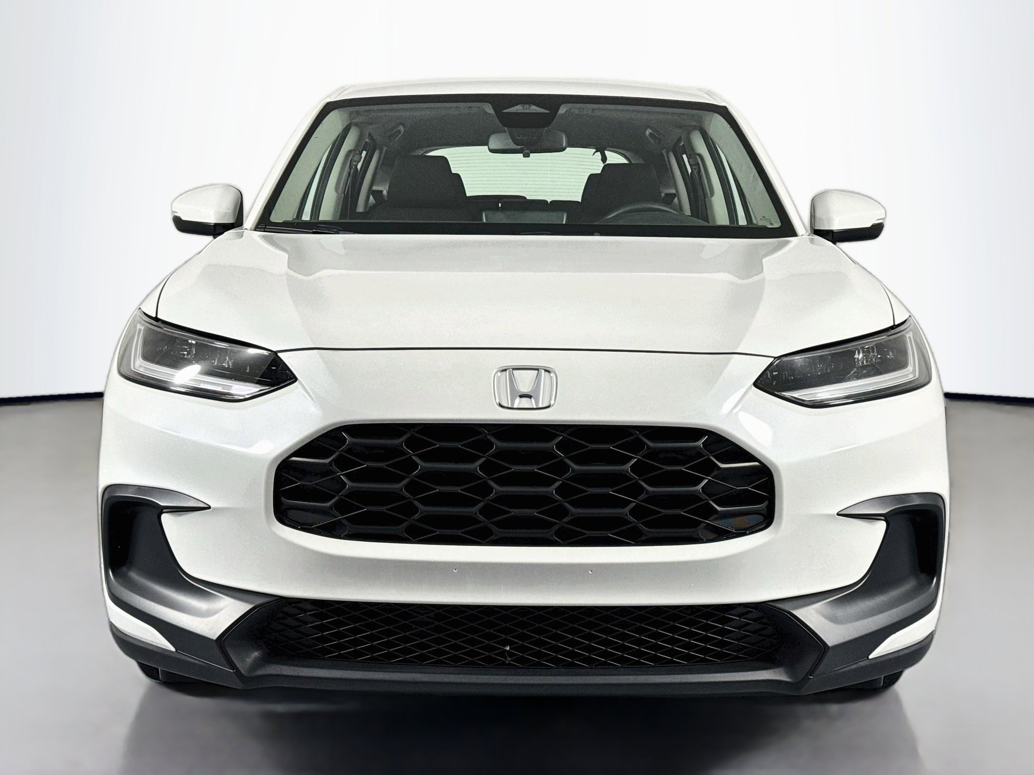 Certified 2023 Honda HR-V LX image 2