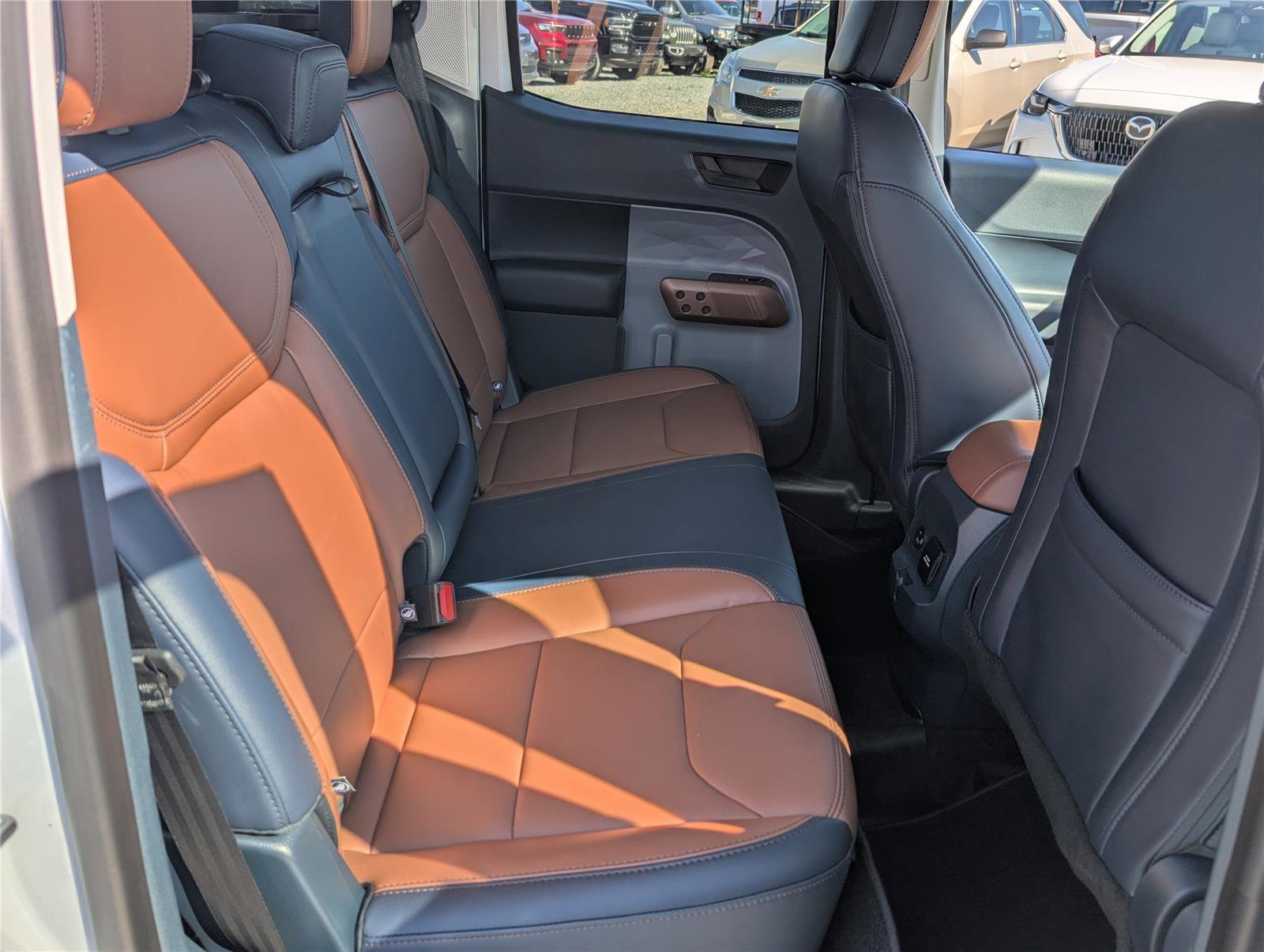 Used 2024 Ford Maverick Lariat image 11