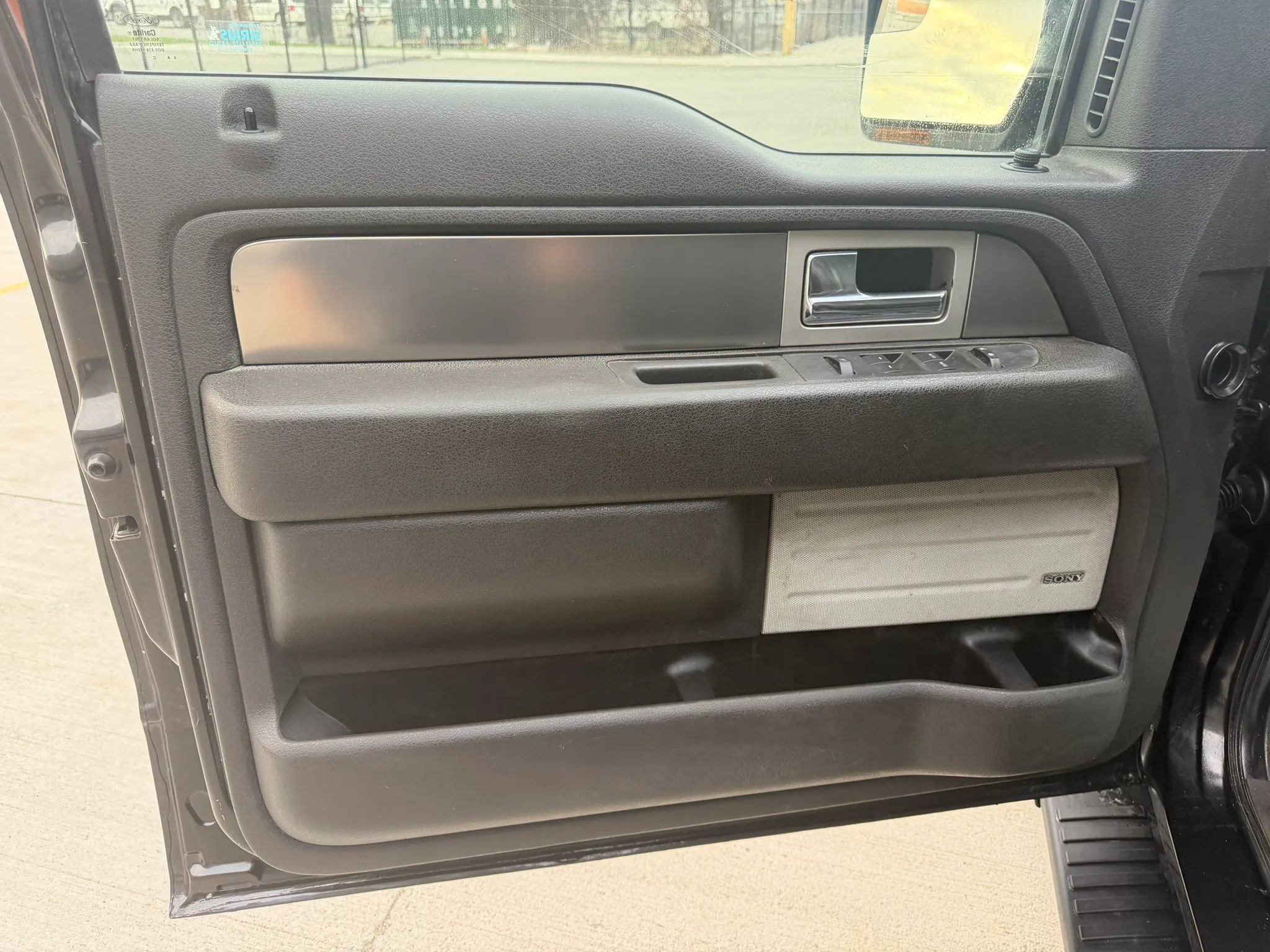 Used 2014 Ford F150 FX4 w/ Equipment Group 402A Luxury image 23