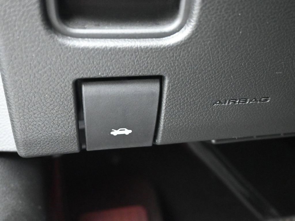 Used 2022 Jeep Grand Cherokee L Overland image 19