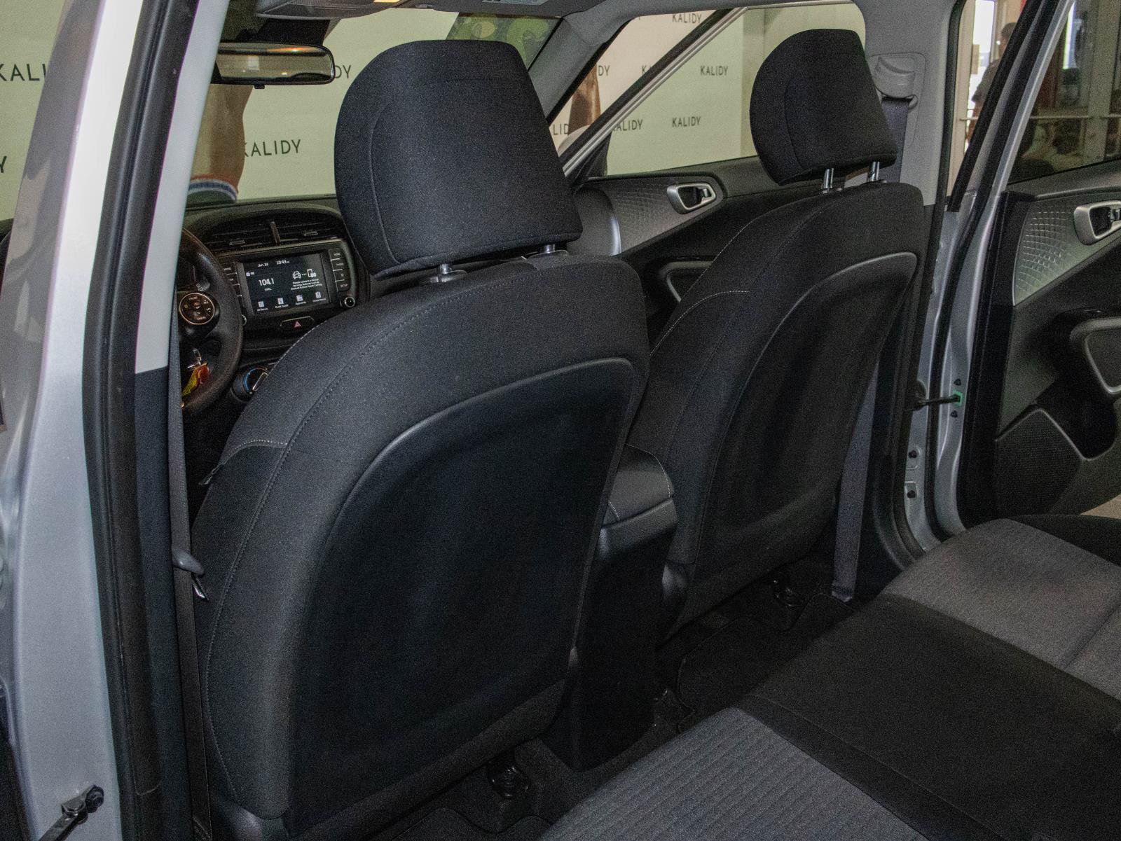 Used 2020 Kia Soul S FWD image 9