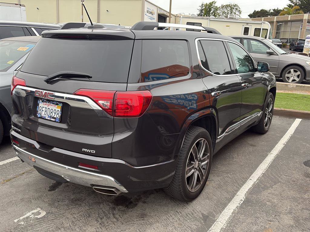 Used 2018 GMC Acadia Denali w/ Technology Package image 4