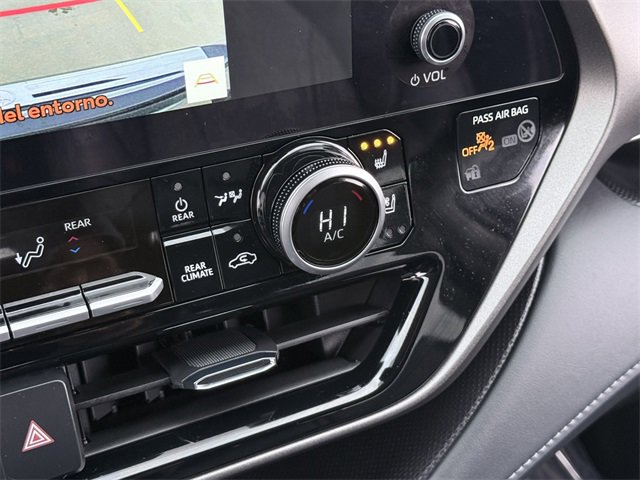 Certified 2025 Toyota Highlander Limited image 32