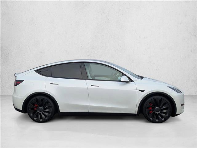 Used 2022 Tesla Model Y Performance image 4