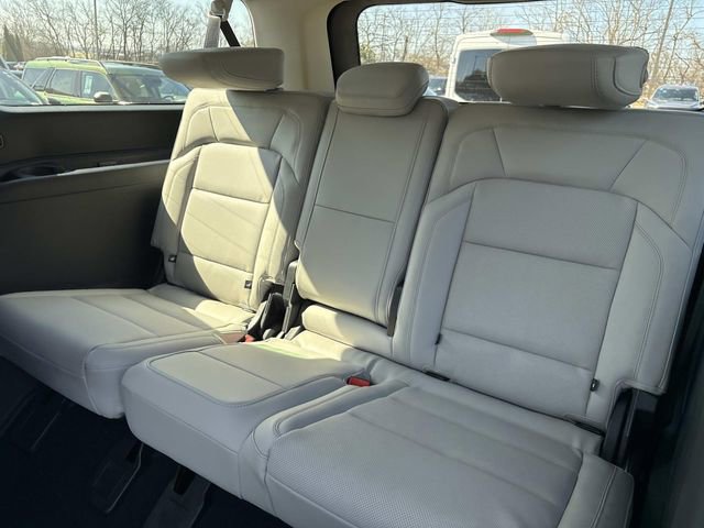 New 2026 Lincoln Navigator L Premier image 18