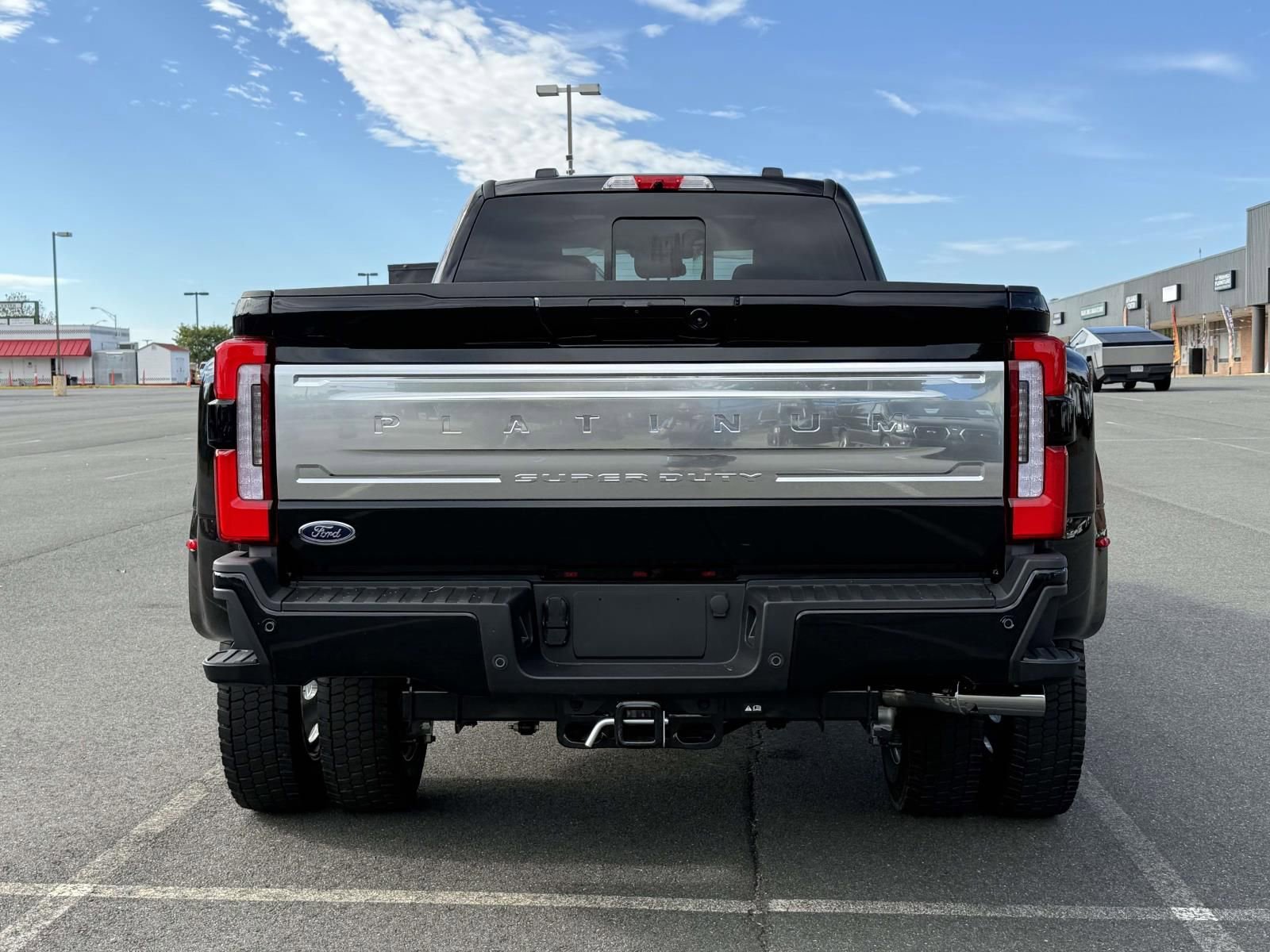 New 2026 Ford F450 Platinum w/ Platinum Plus Package image 3