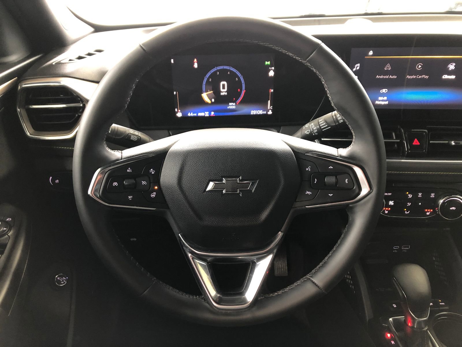 Used 2025 Chevrolet TrailBlazer ACTIV w/ Convenience Package AWD/4WD image 18