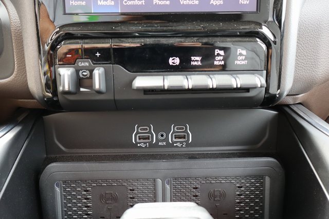 Used 2025 RAM 2500 Laramie w/ Towing Technology Group image 28
