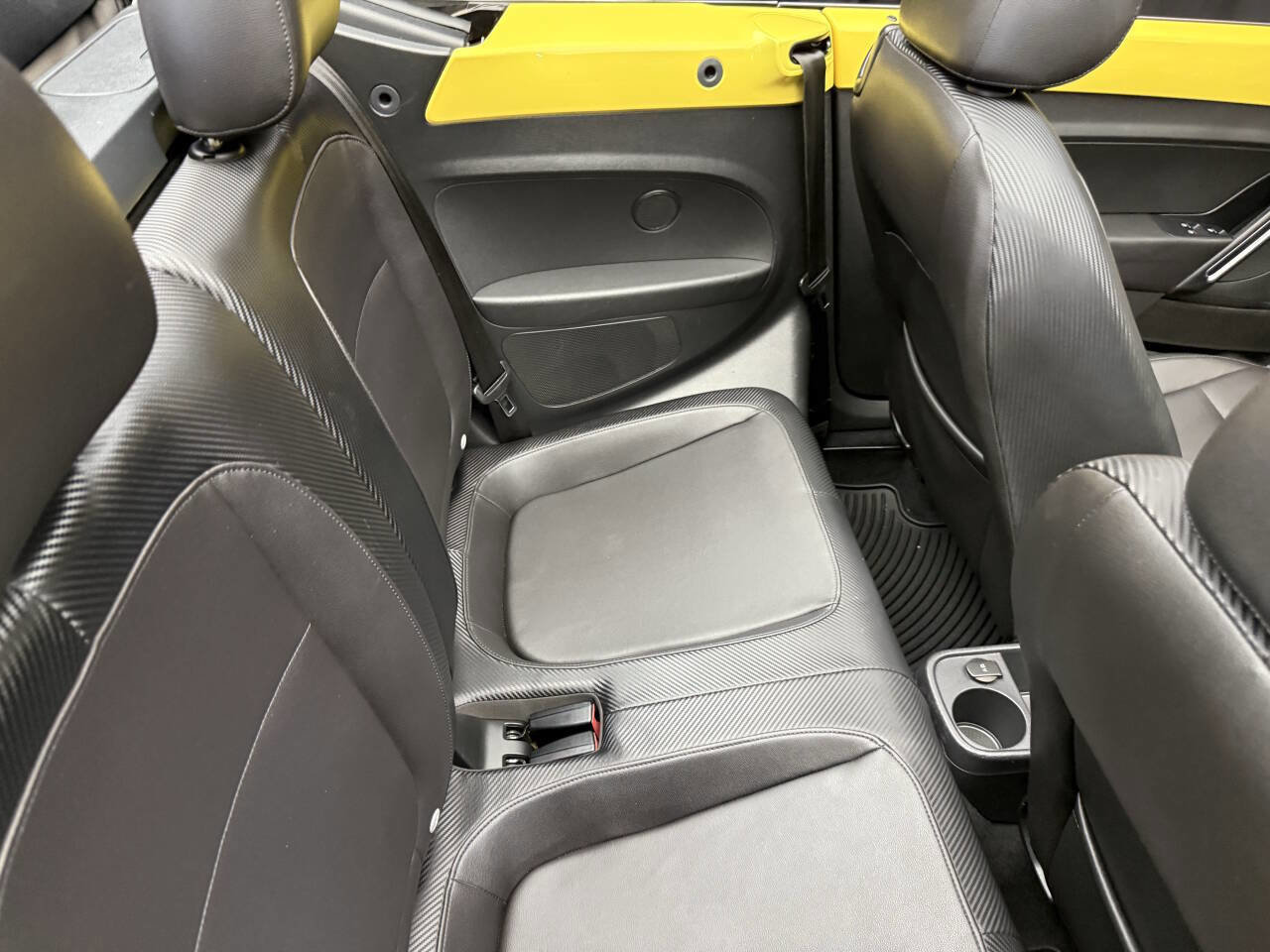 Used 2013 Volkswagen Beetle 2.5 image 23