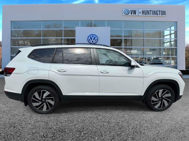 Certified 2026 Volkswagen Atlas SE w/ Panoramic Sunroof Package AWD/4WD image 6
