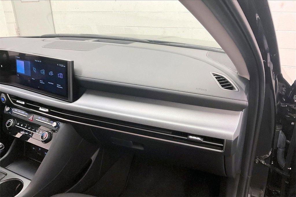 Certified 2025 Hyundai Sonata SE image 14