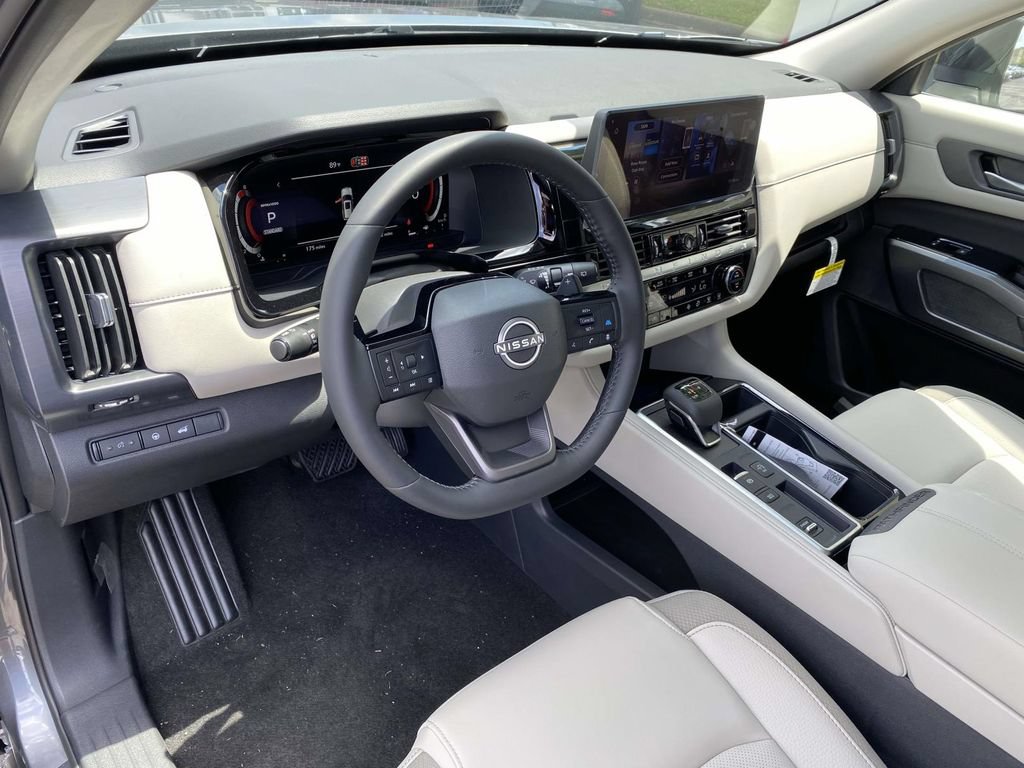 New 2026 Nissan Pathfinder SL FWD image 13