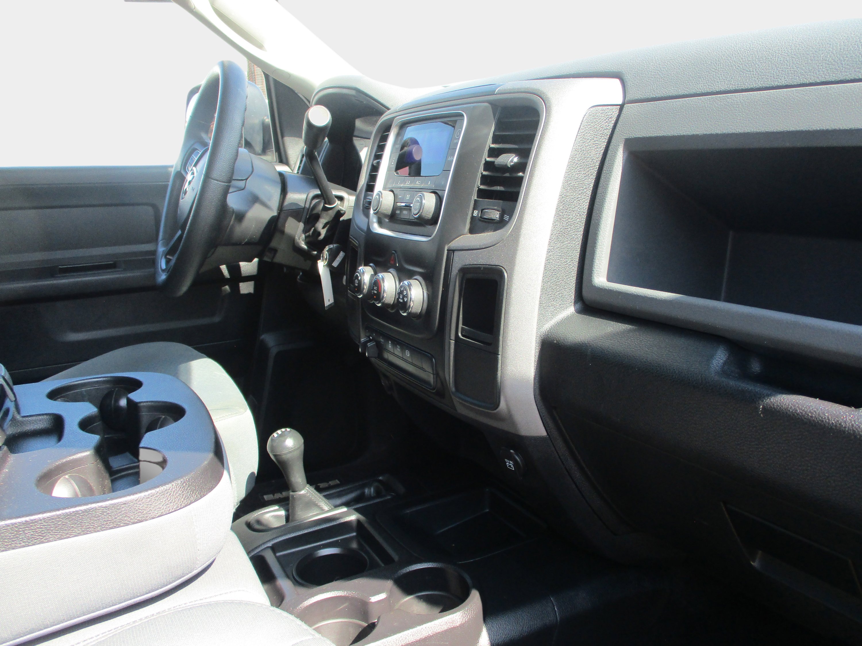 Used 2016 RAM 3500 Tradesman w/ Popular Equipment Group image 21