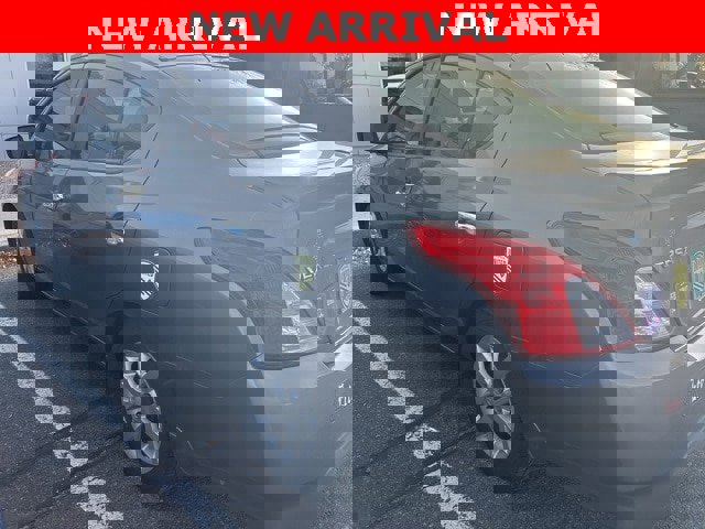 Used 2018 Nissan Versa SV w/ SV Special Edition image 4