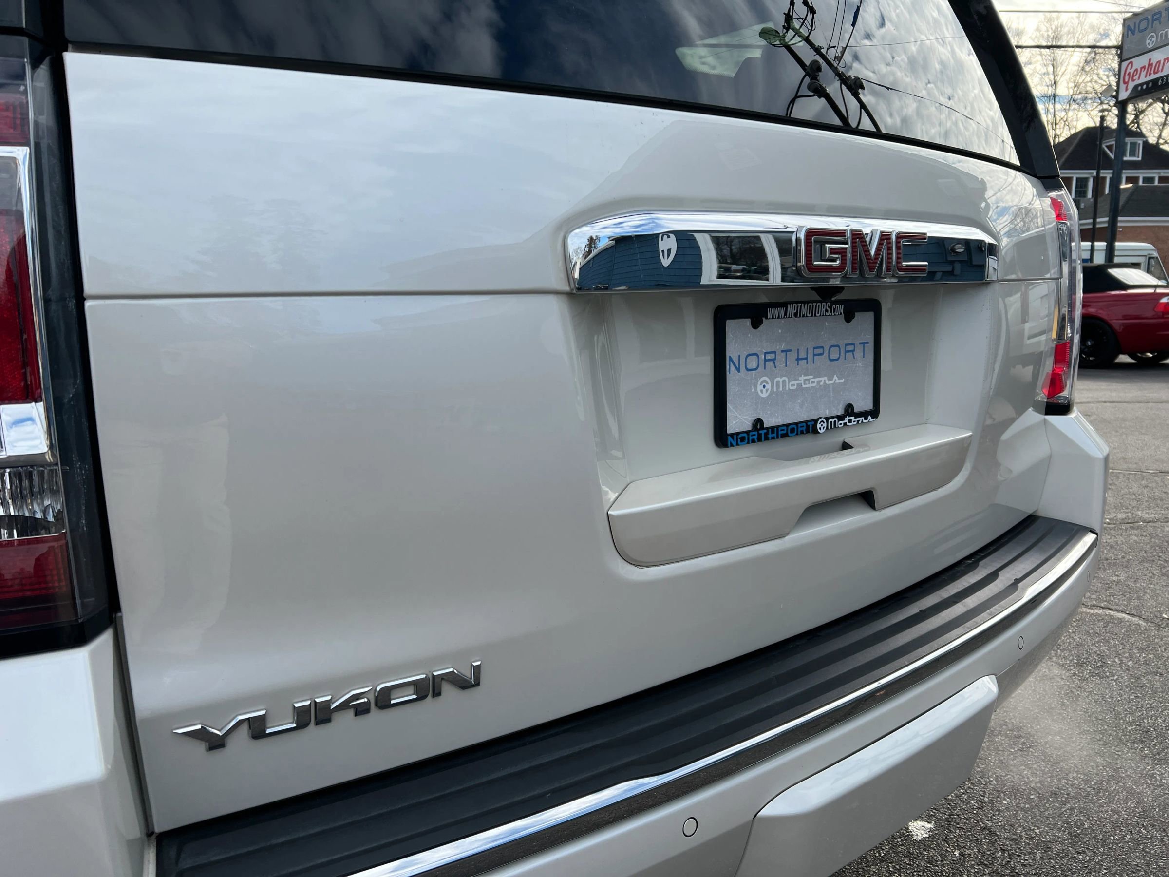 Used 2015 GMC Yukon Denali image 31