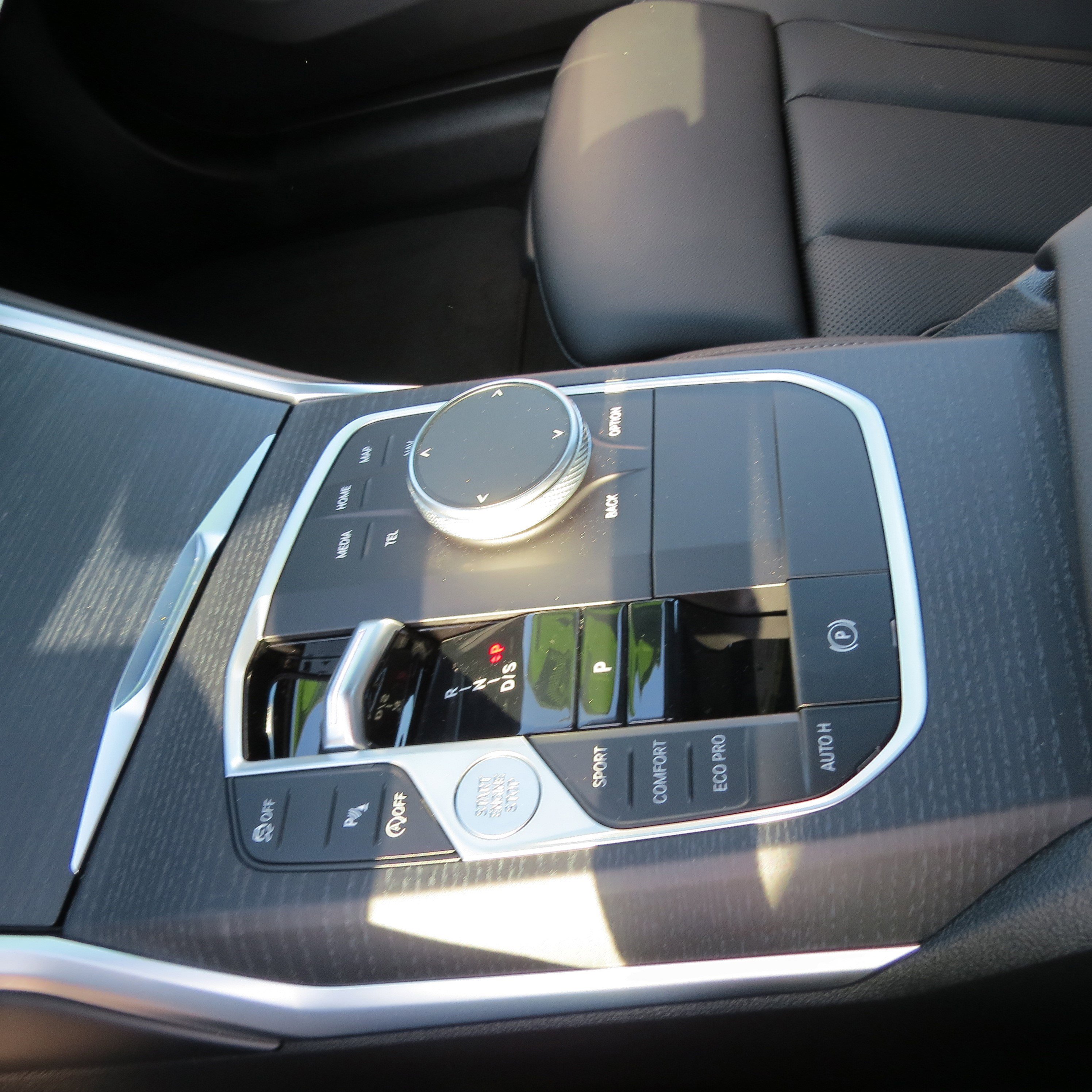 New 2025 BMW 330i xDrive Sedan w/ Convenience Package image 14