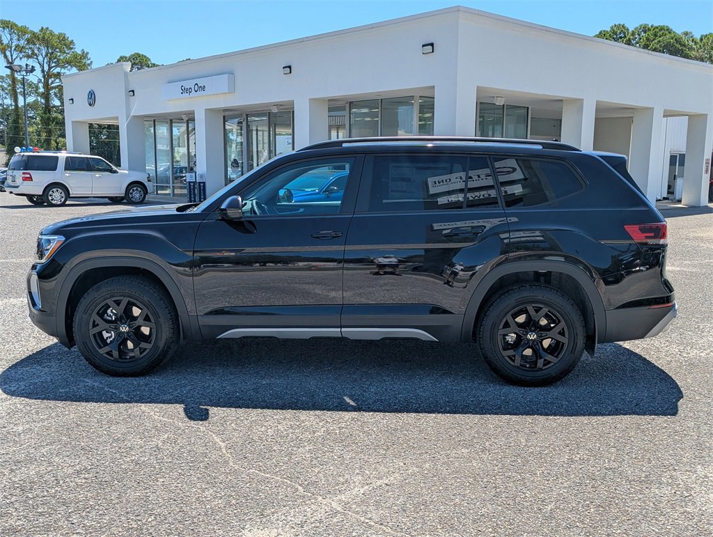 New 2026 Volkswagen Atlas Peak Edition image 4