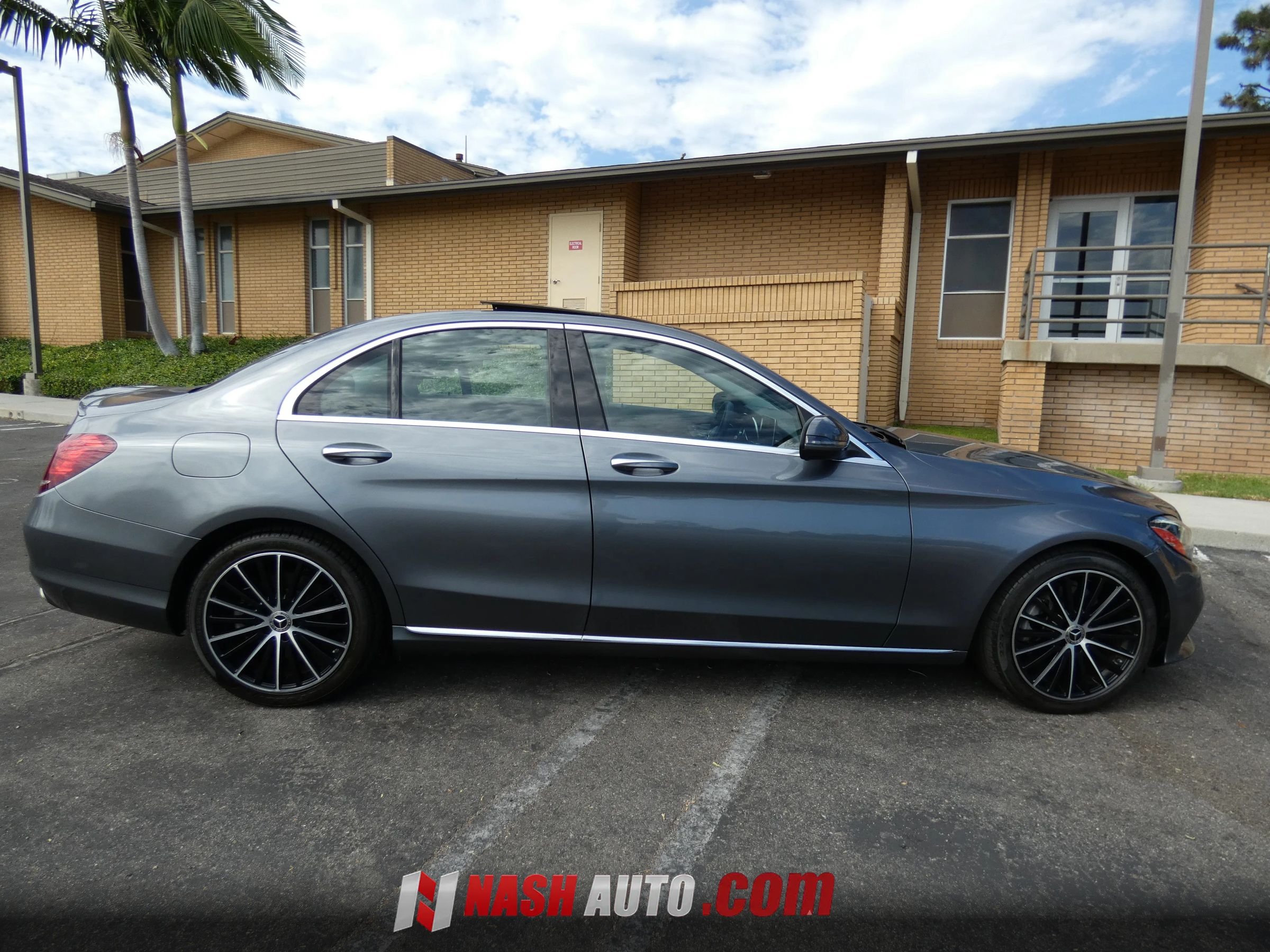 Used 2019 Mercedes-Benz C 300 Sedan image 6