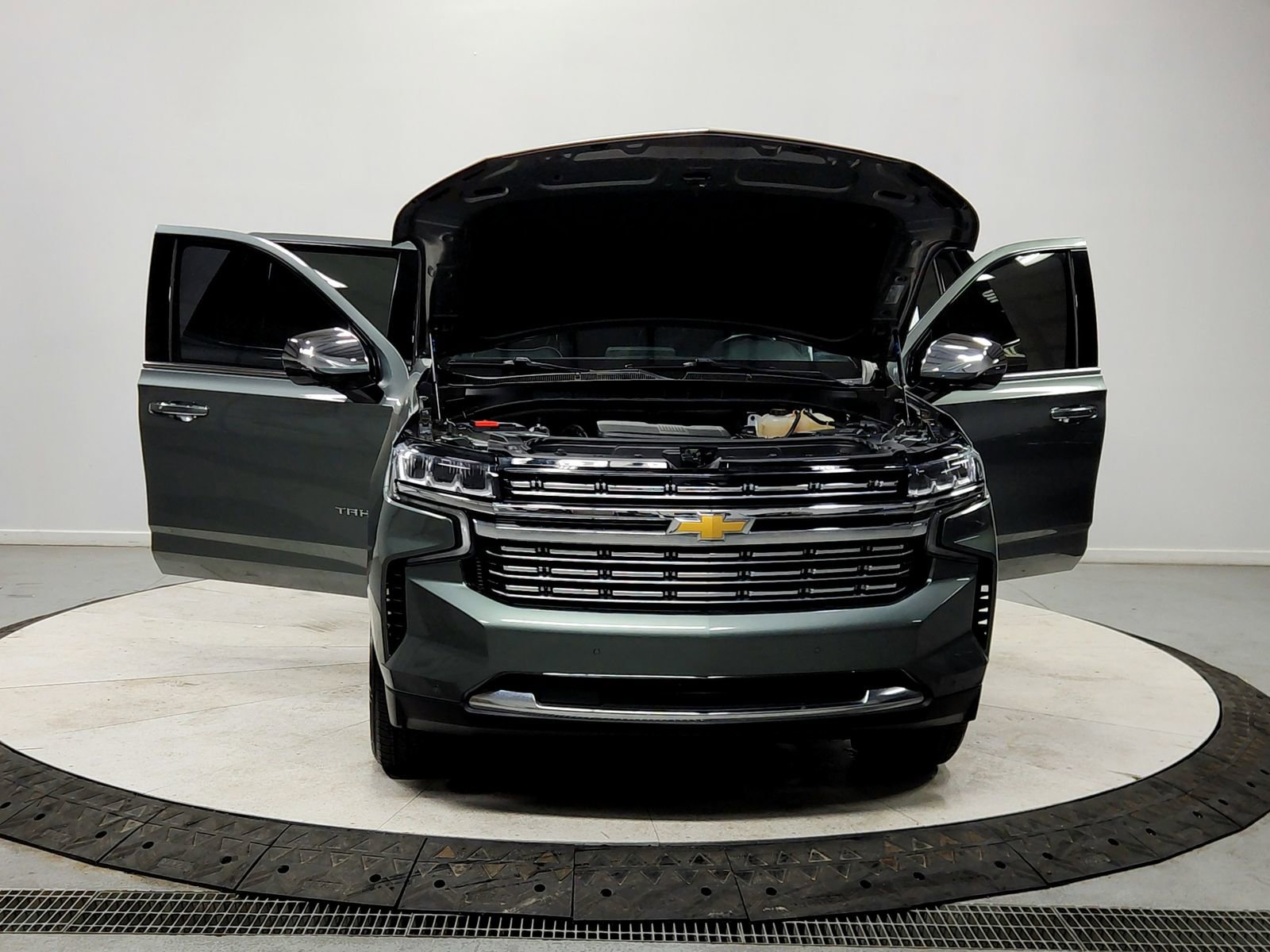 Used 2023 Chevrolet Tahoe Premier image 10