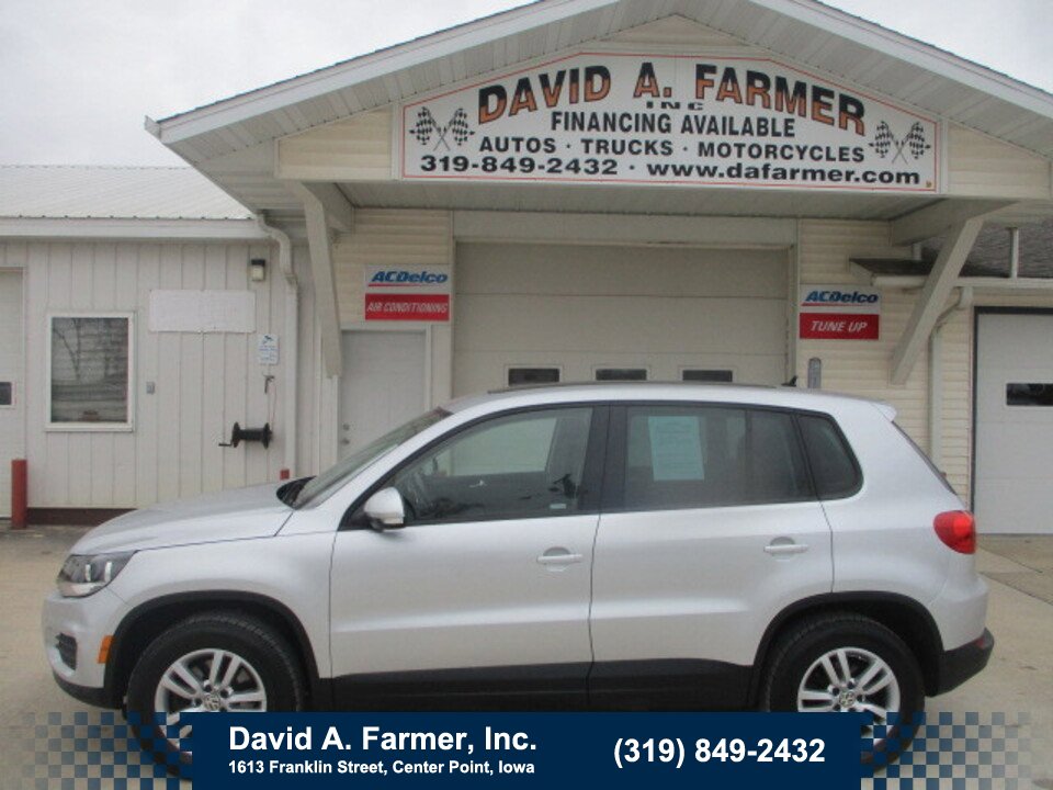 Used 2013 Volkswagen Tiguan S image 1