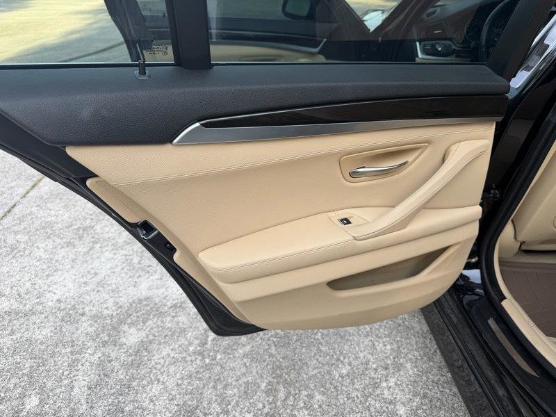 Used 2013 BMW 528i xDrive Sedan AWD/4WD image 19