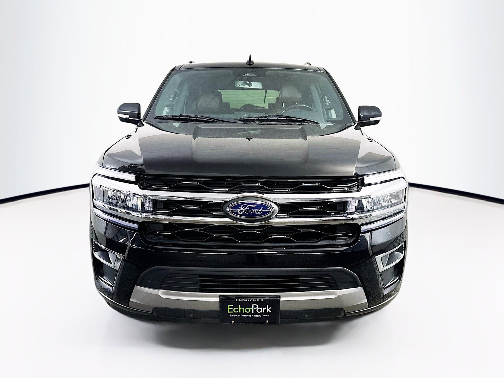 Used 2024 Ford Expedition Limited image 2