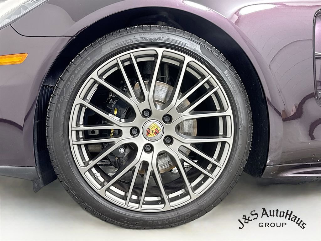 Used 2023 Porsche Panamera 4 Platinum Edition AWD/4WD image 38
