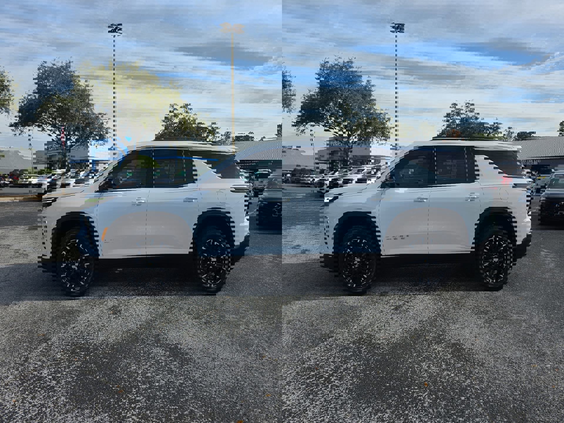 New 2026 Chevrolet Traverse LT w/ Sun and Wheel Package image 5