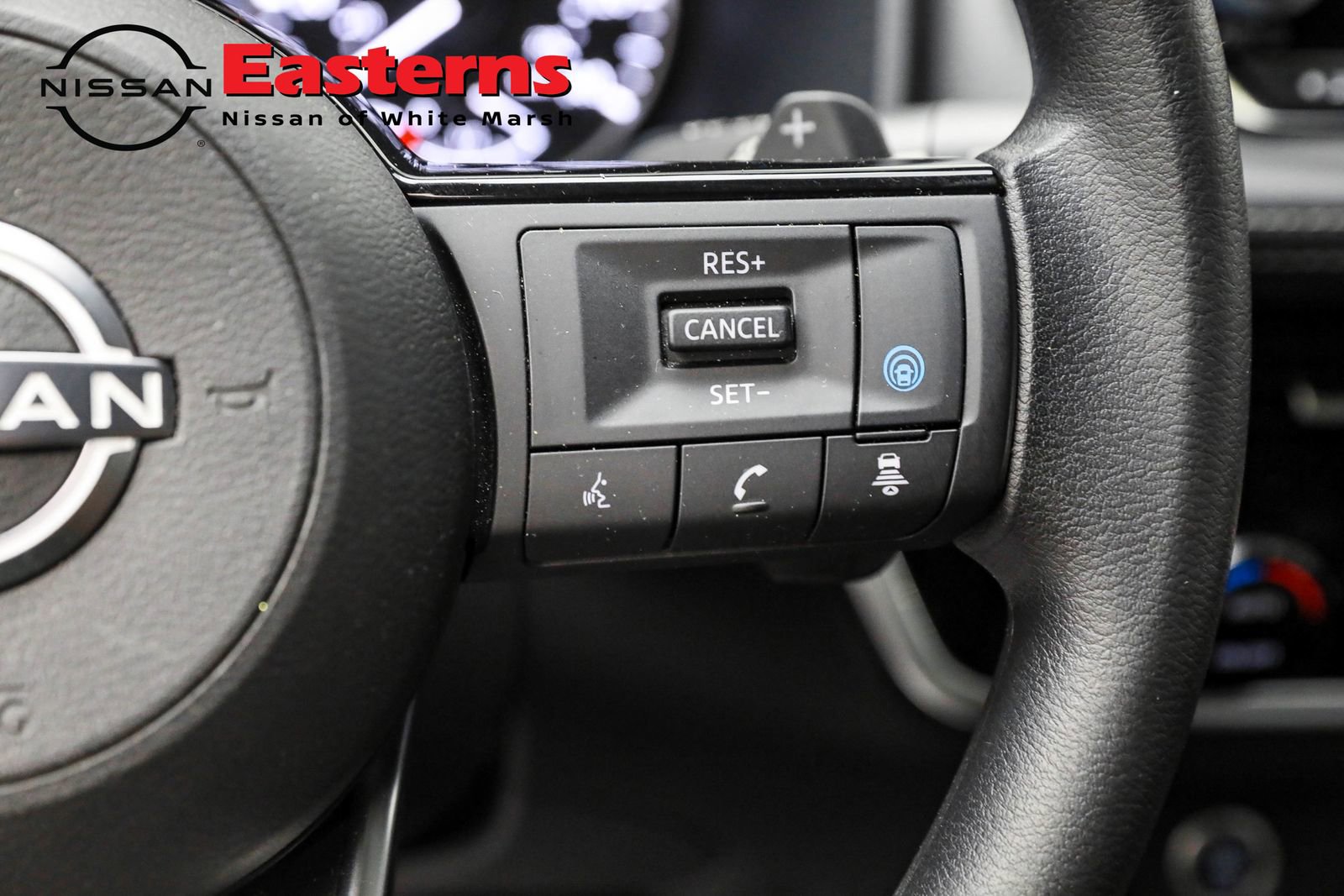 Used 2022 Nissan Rogue SV image 59