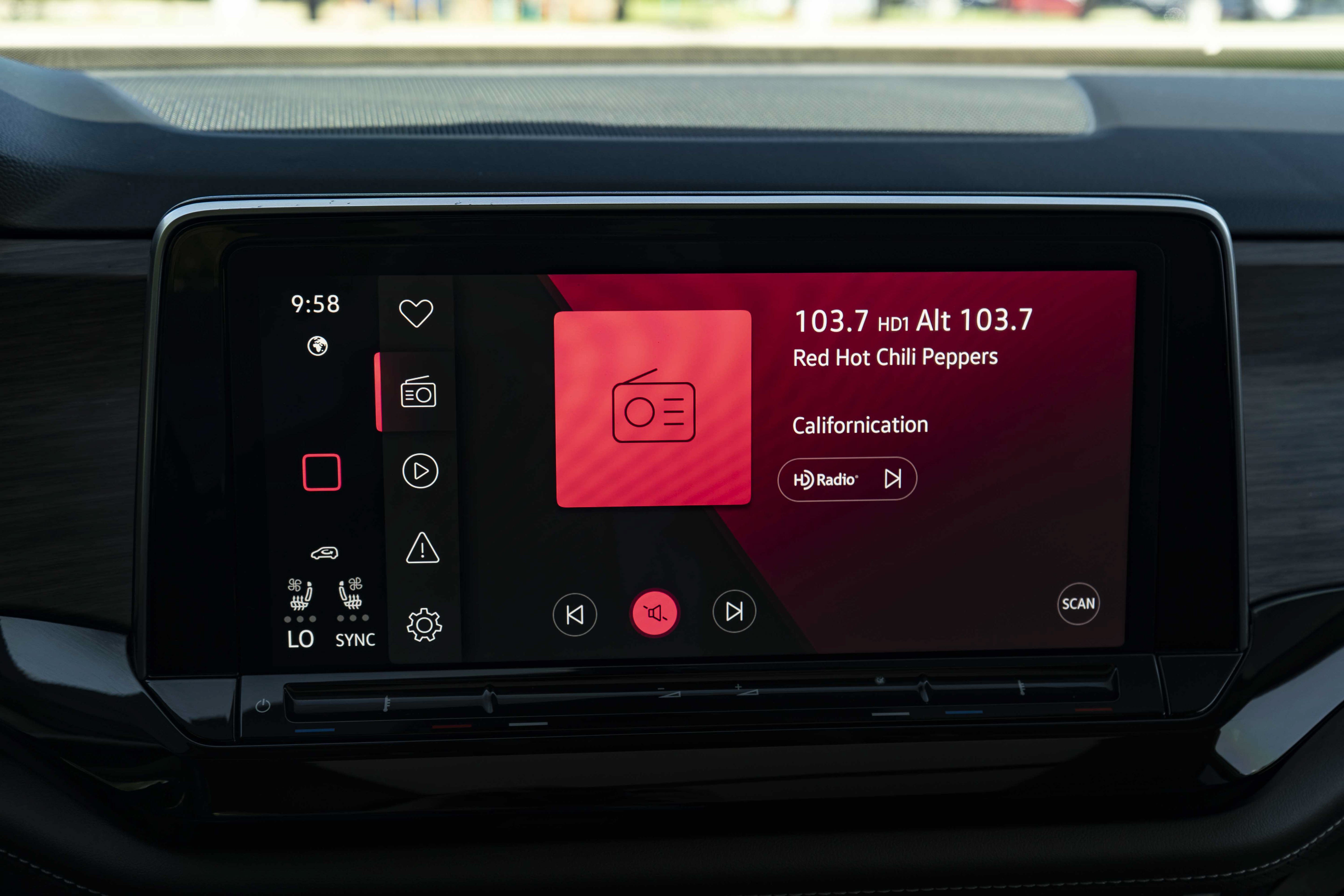 Certified 2024 Volkswagen Atlas SEL AWD/4WD image 29