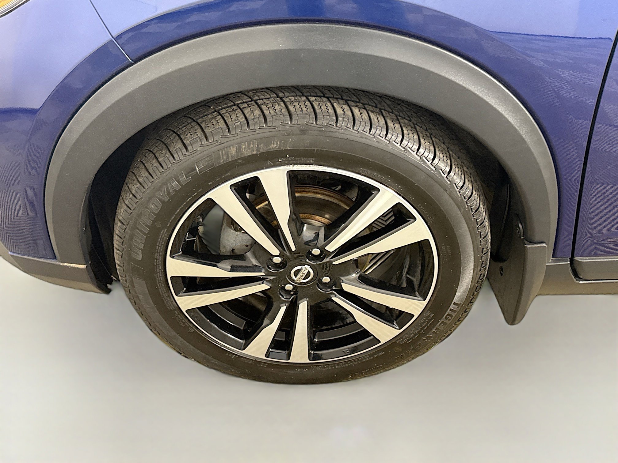 Used 2018 Nissan Kicks SV image 38