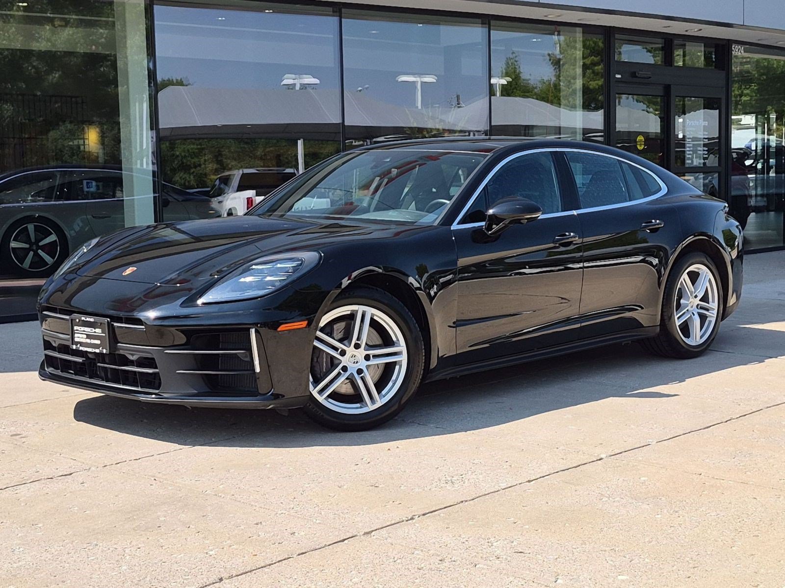 Certified 2025 Porsche Panamera image 1