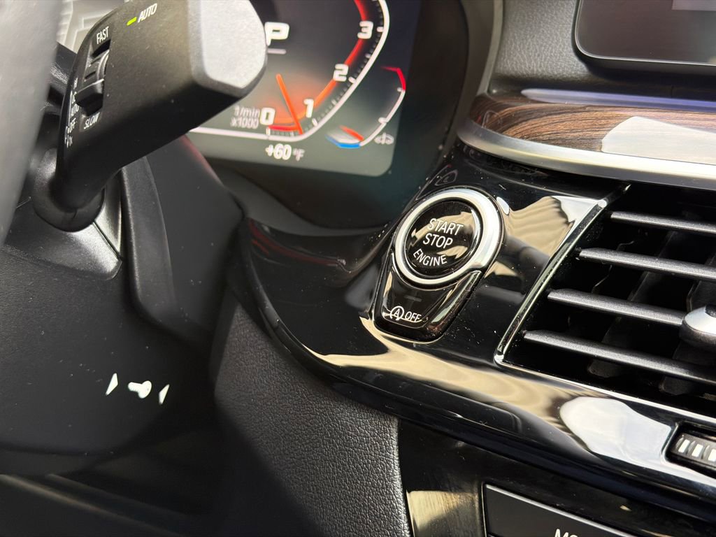 Used 2023 BMW M550i xDrive w/ Executive Package image 30