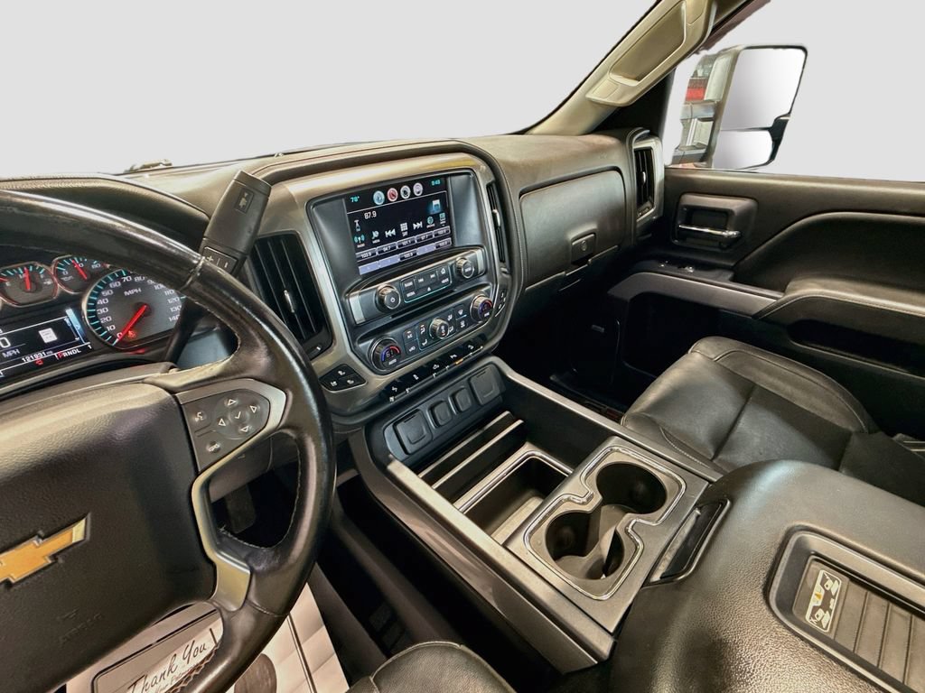 Used 2019 Chevrolet Silverado 2500 LTZ w/ Midnight Edition AWD/4WD image 16