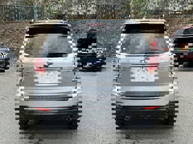 Used 2017 Subaru Forester 2.5i Limited image 4