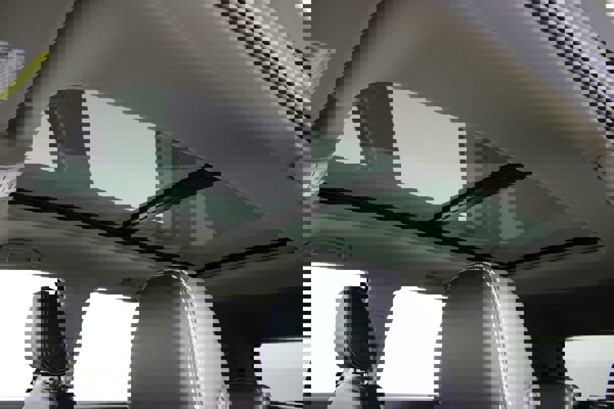 Used 2023 Volkswagen Atlas SE w/ Panoramic Sunroof Package image 10